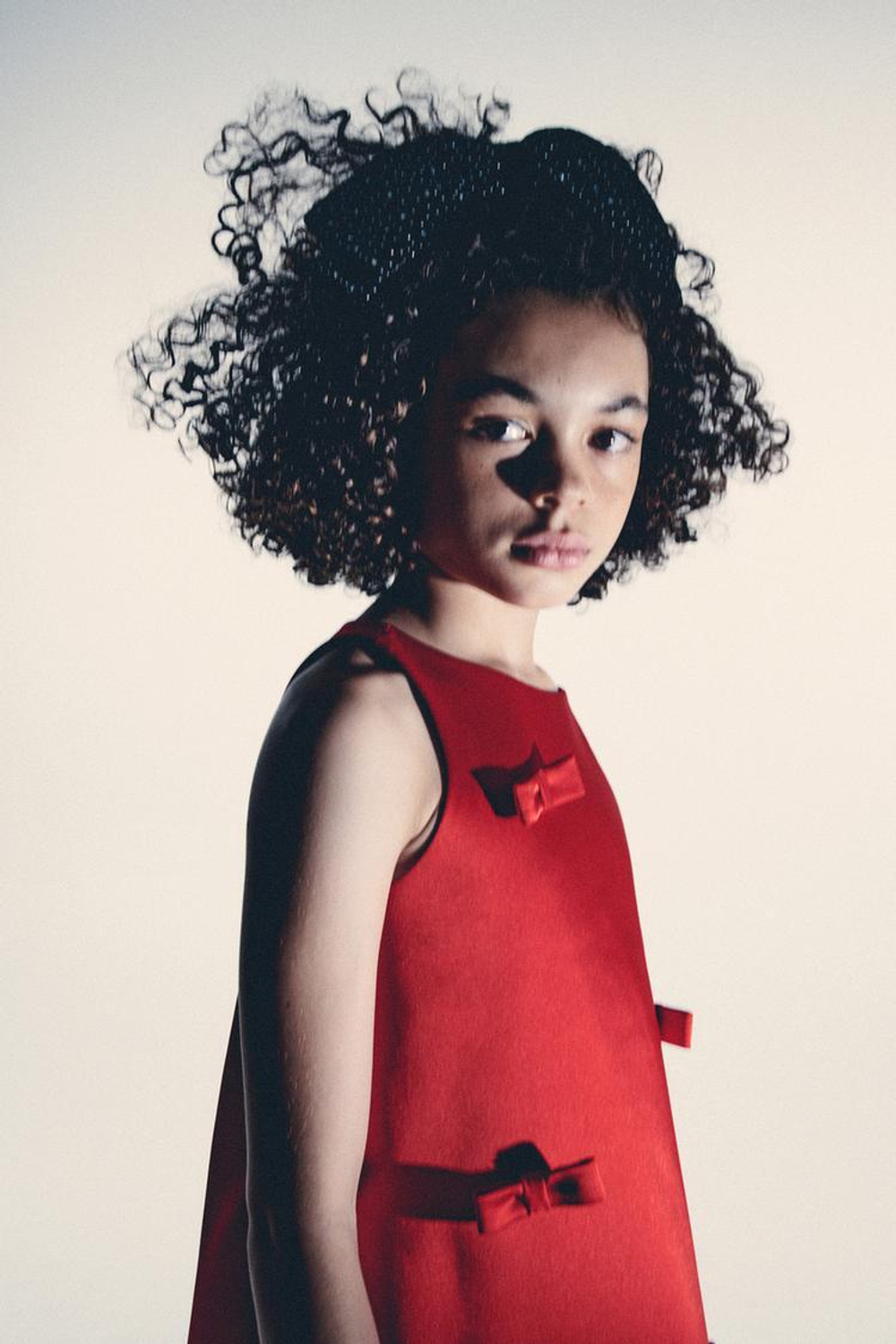 ZARA АТЛАСНОЕ ПЛАТЬЕ С БАНТАМИ, КРАСНЫЙ