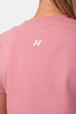 Футболка INVISIBLE LOGO NEBBIA T-SHIRT 602 Розовая