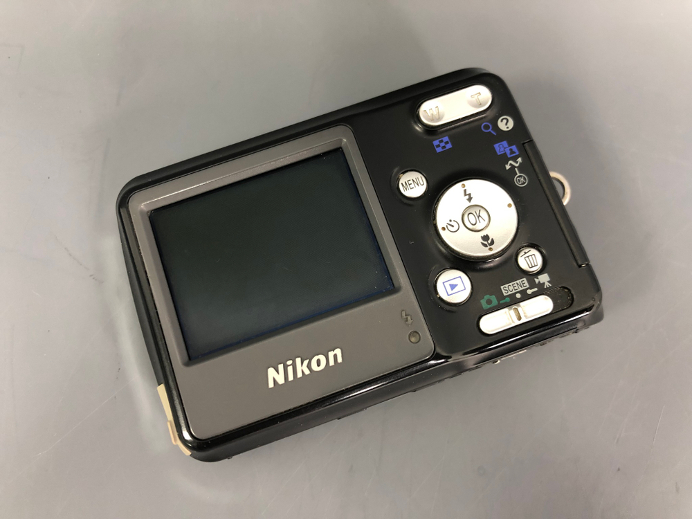 Nikon Coolpix L3