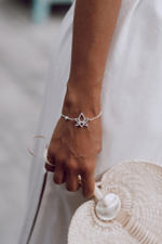 Браслет «Лотос» с белым цирконом