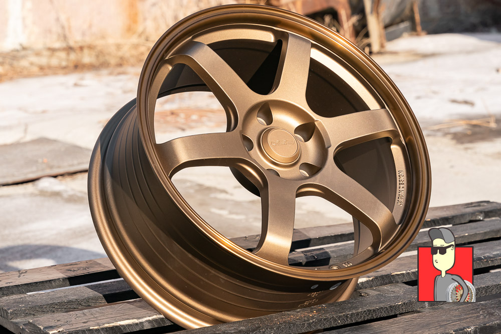 Комплект дисков Rays TE37 18x8 et35 5x114.3