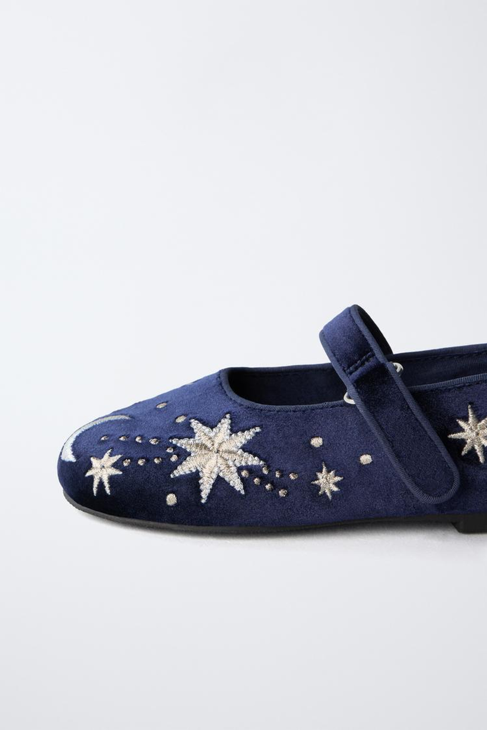 ZARA БАРХАТНЫЕ БАЛЕТКИ С ВЫШИВКОЙ, СИНИЙ