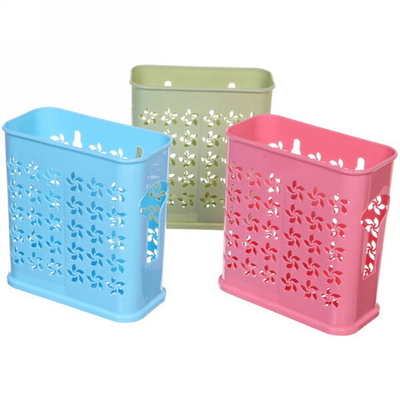 Подставка для столовых приборов «Цветочки» 15*7см пластиковая, 2 секции