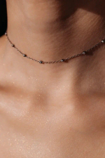 Колье "QUIET LUXURY" с шарами и алмазными гранями в серебре