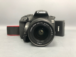 Canon 2000D Kit 18-55mm 3.5-5.6 IS II (3.000 кадров)