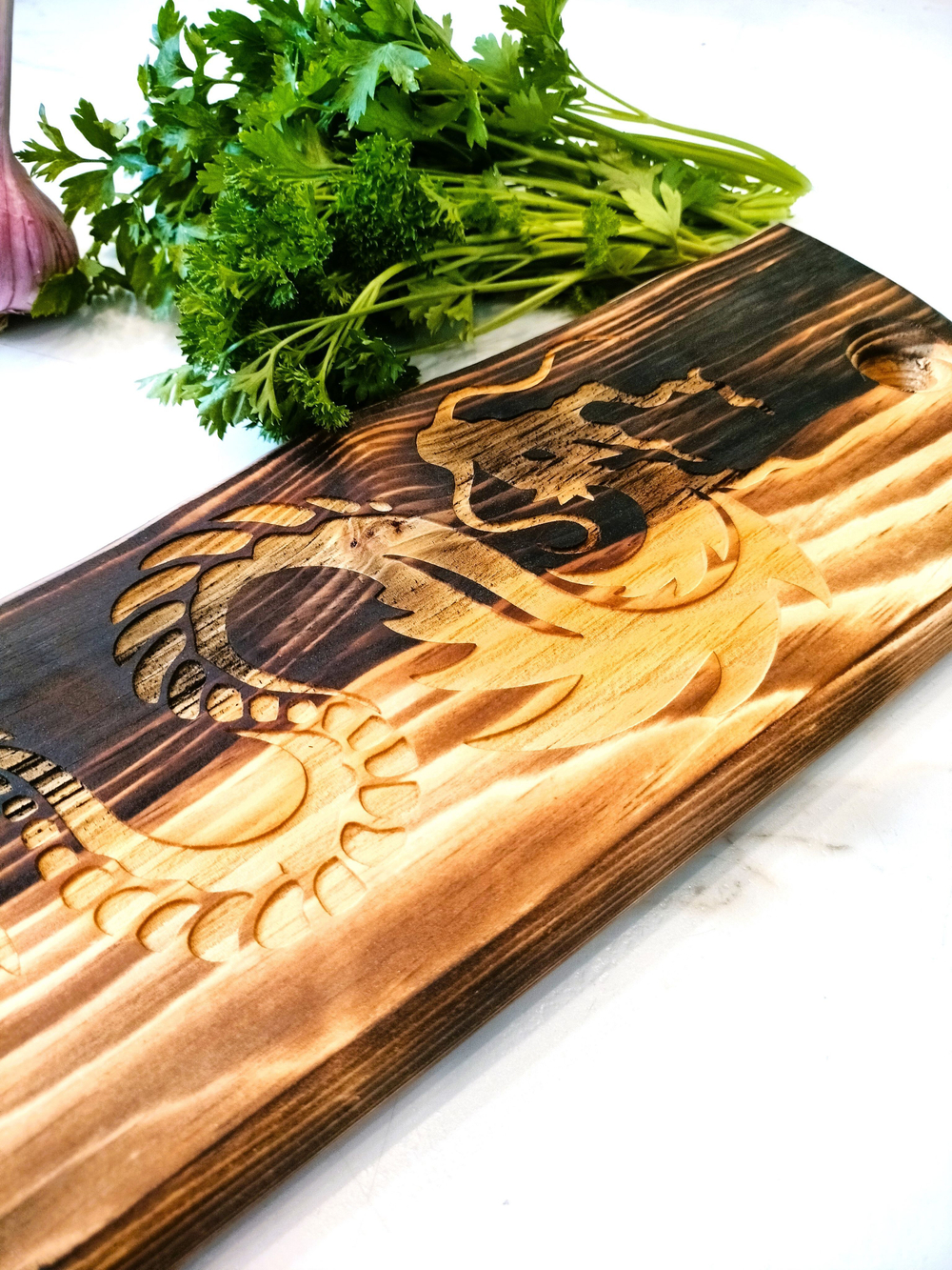 Доска разделочная из массива кедра с гравировкой