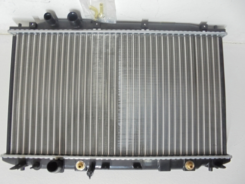 Радиатор охлаждения Honda Civic 8 4D