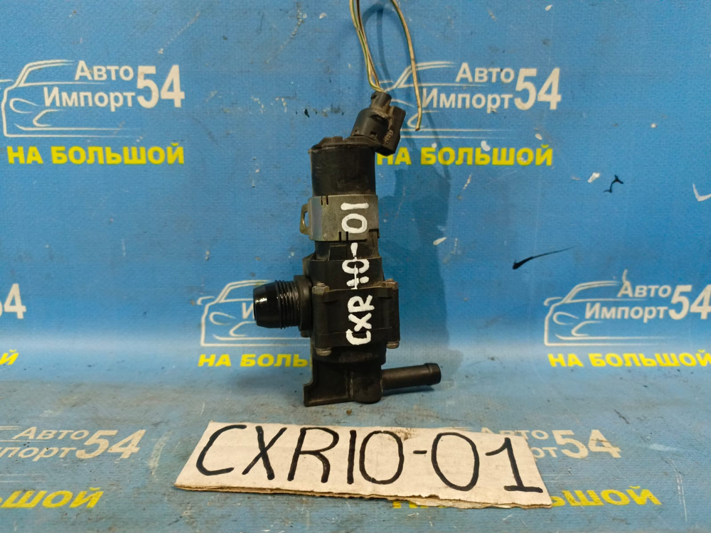 Моторчик бачка омывателя TOYOTA ESTIMA 1993