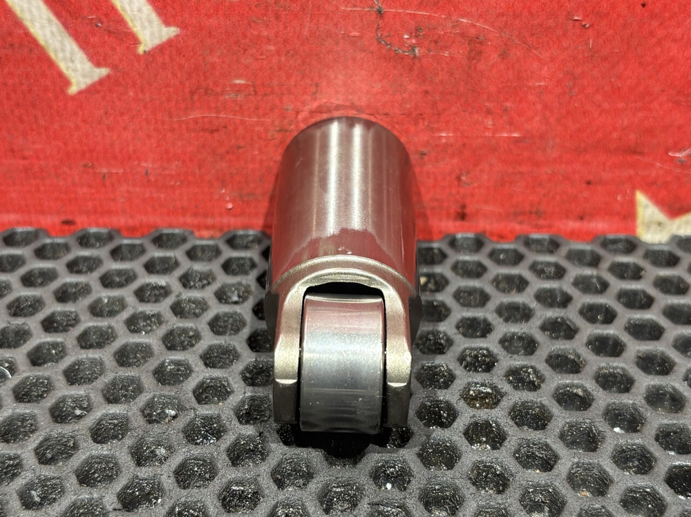 Толкатель впускного клапана 2019г