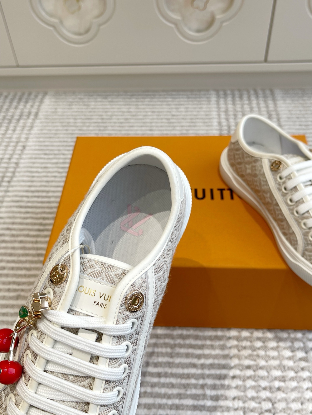 Louis Vuitton Lagoon Sneaker