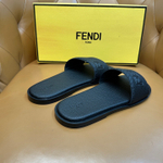 Кожаные шлепанцы