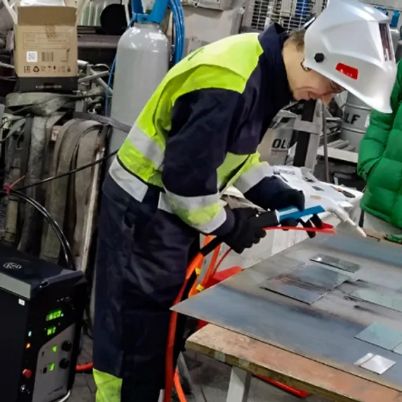 Система ручной лазерной сварки IPG LightWELD 1500, кабель 10 м