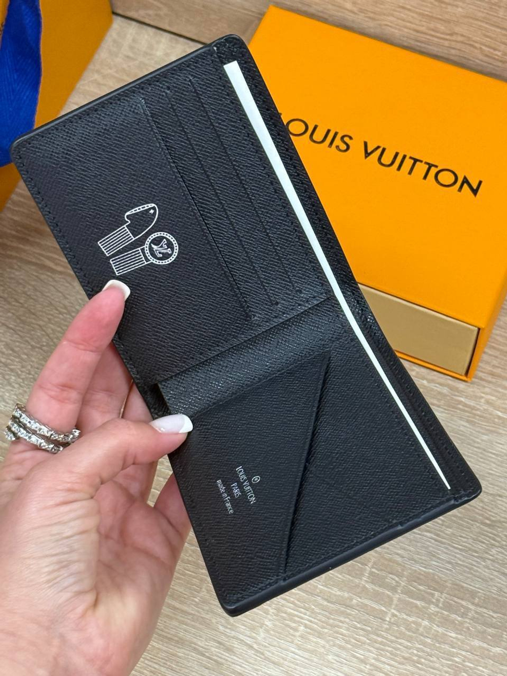 Кошелёк Louis Vuitton