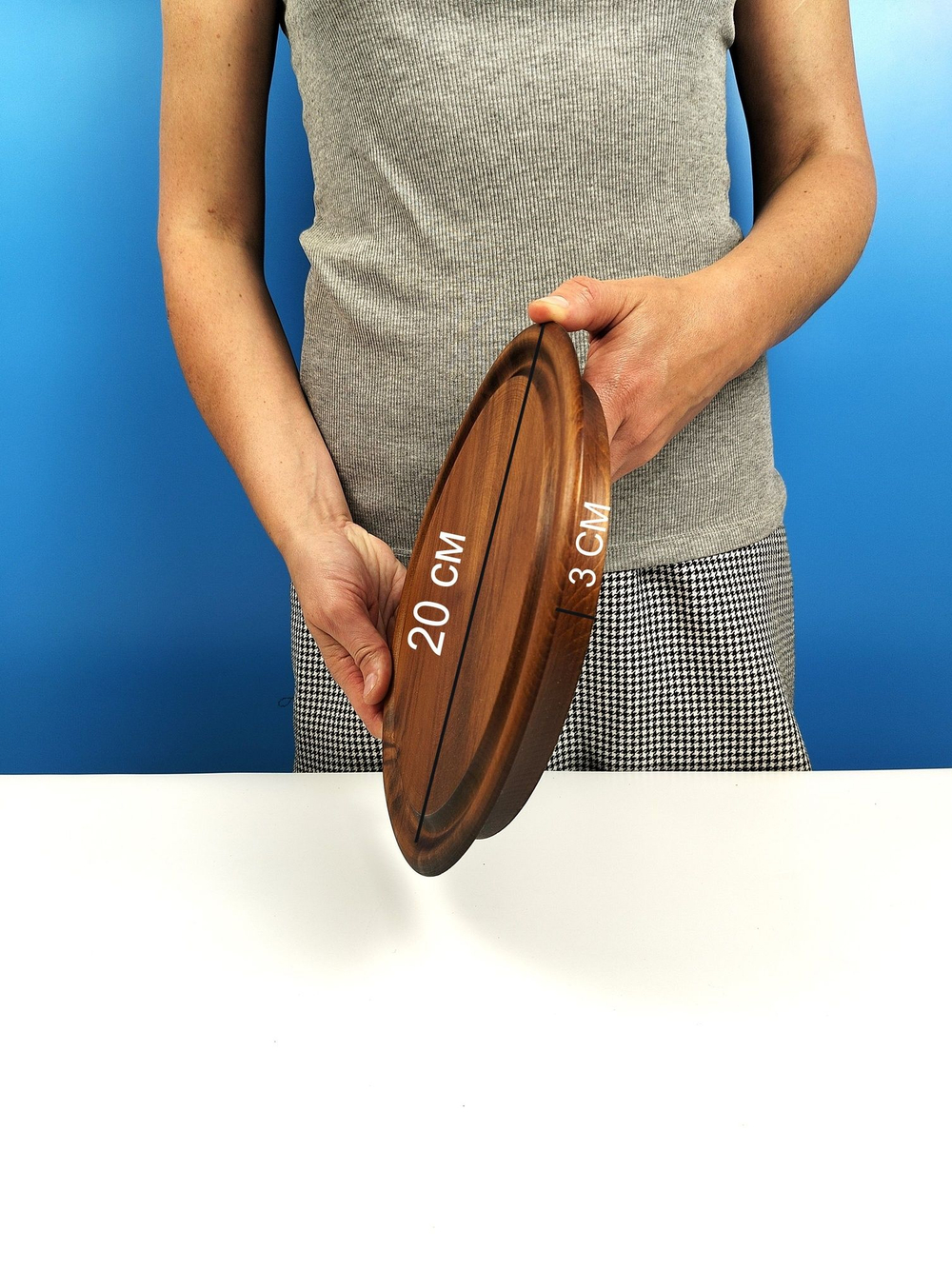 Доска подставка под пиццу деревянная