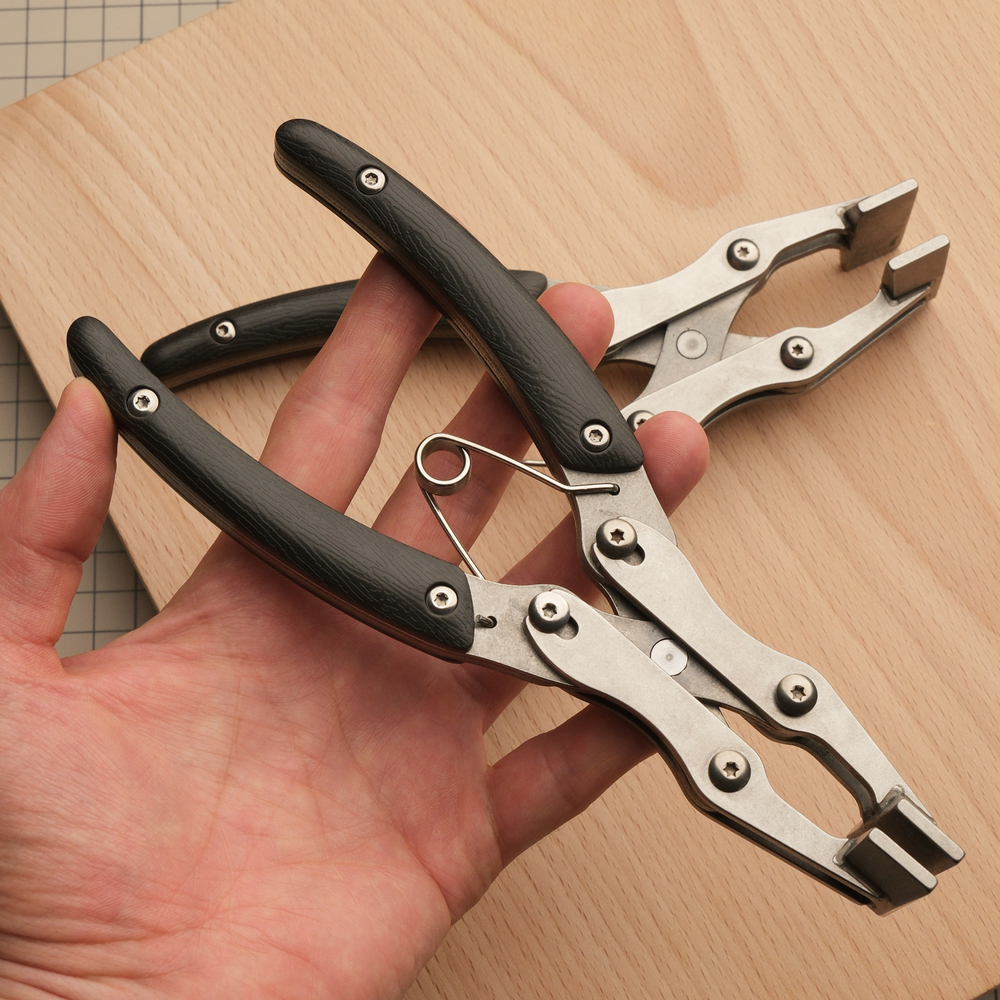 Прижимные клещи с параллельными губками