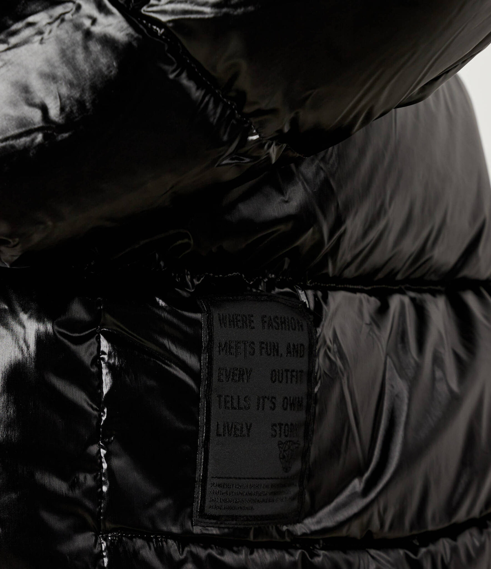 Пуховая куртка Marc Cain - черный(XS 12.09 W34)