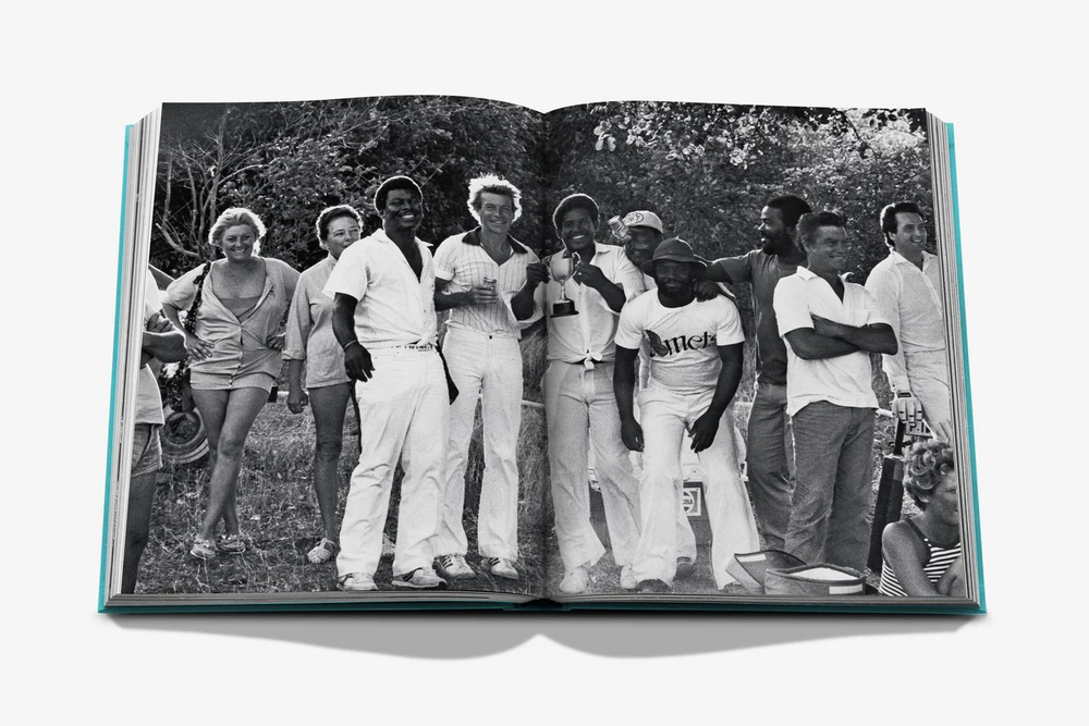 Книга MUSTIQUE ICON (Изд-во Assouline, англ. яз, твердый переплет)