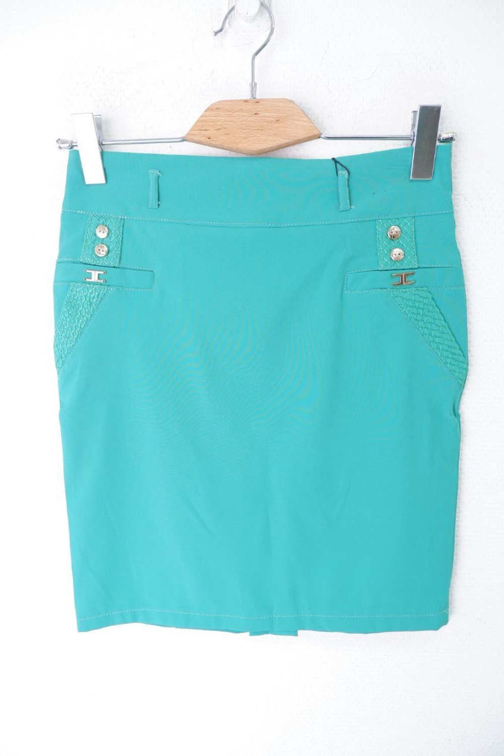 Юбка практичная 44 размер, новая