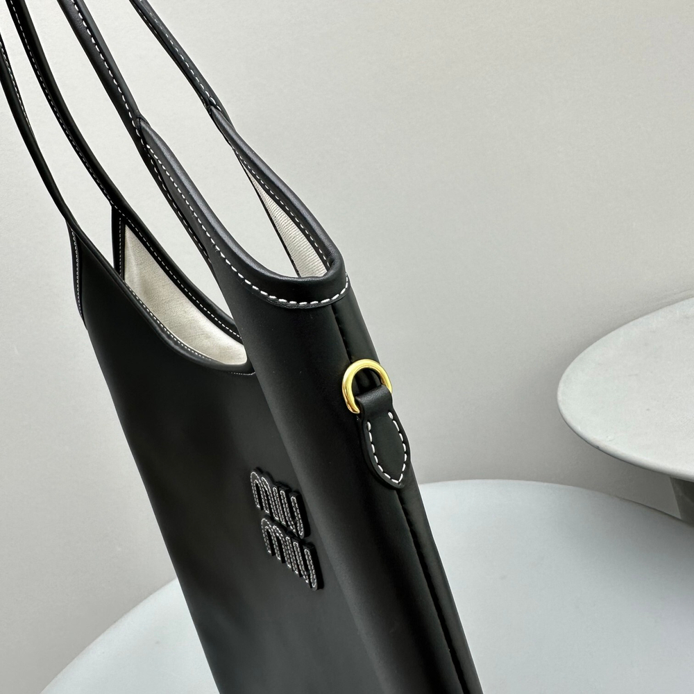 Miu Miu Ivy Bag 40 cm