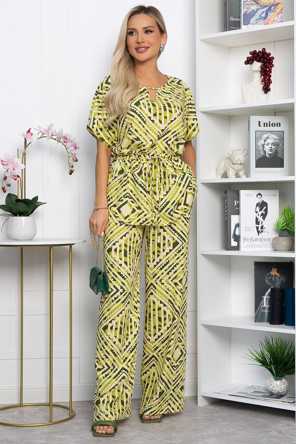 Костюм Аксиома успеха (зеленый) К15336-5М LT Collection