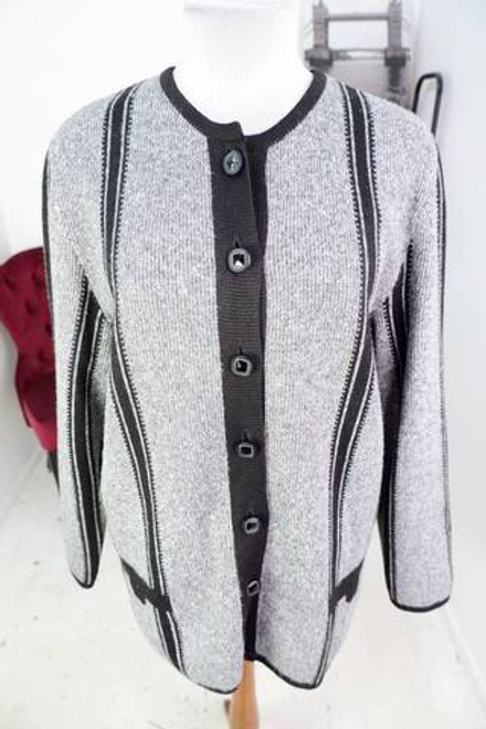 Кардиган для прохладной погоды, визуально на 54/56 размер
