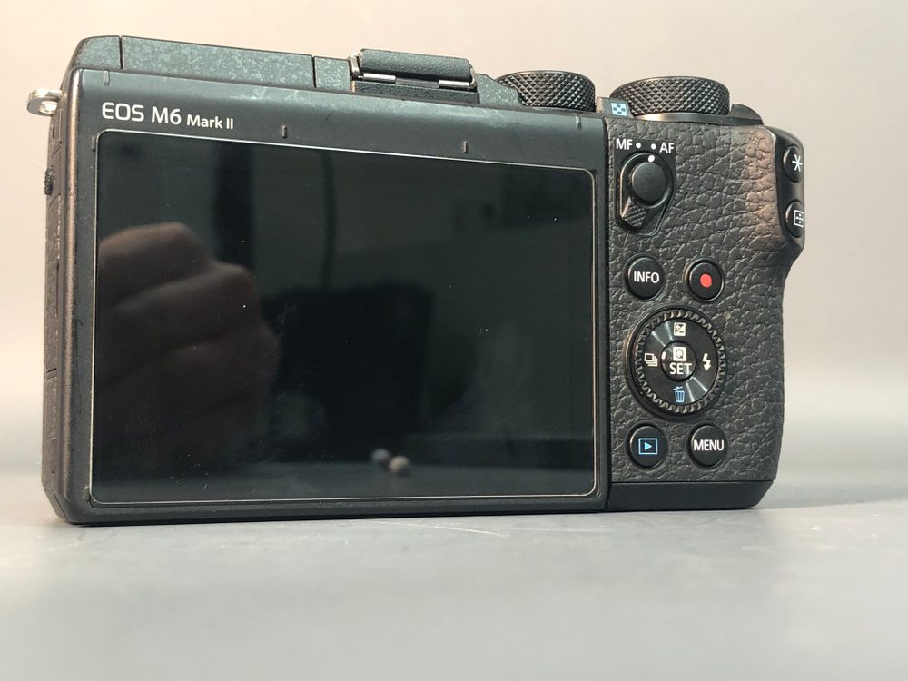 Canon EOS M6 Mark II 5.000 кадров