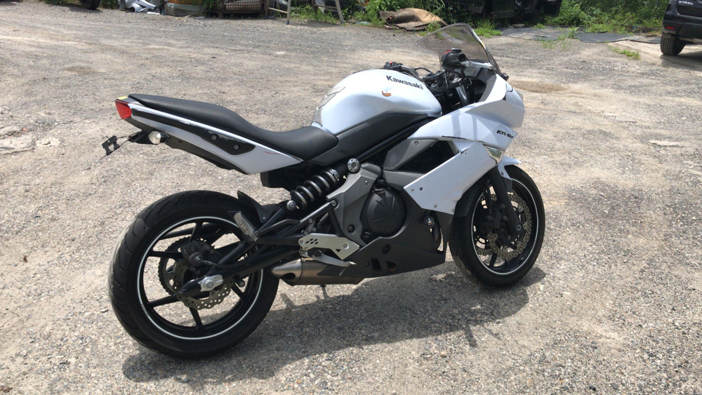 Kawasaki ER-6F 038400