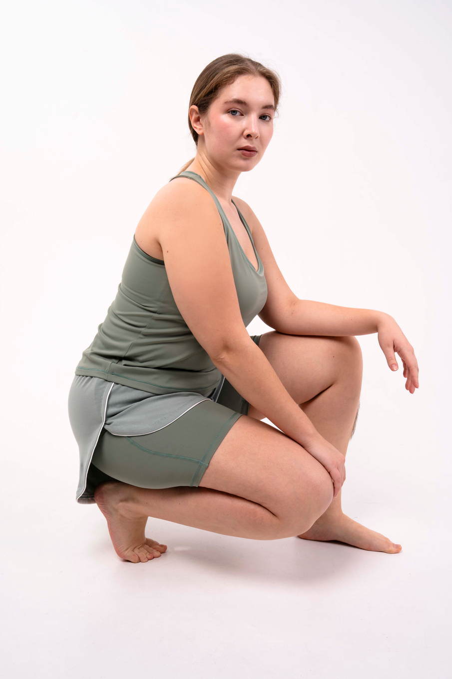 Мини-шорты с контрастным кантом