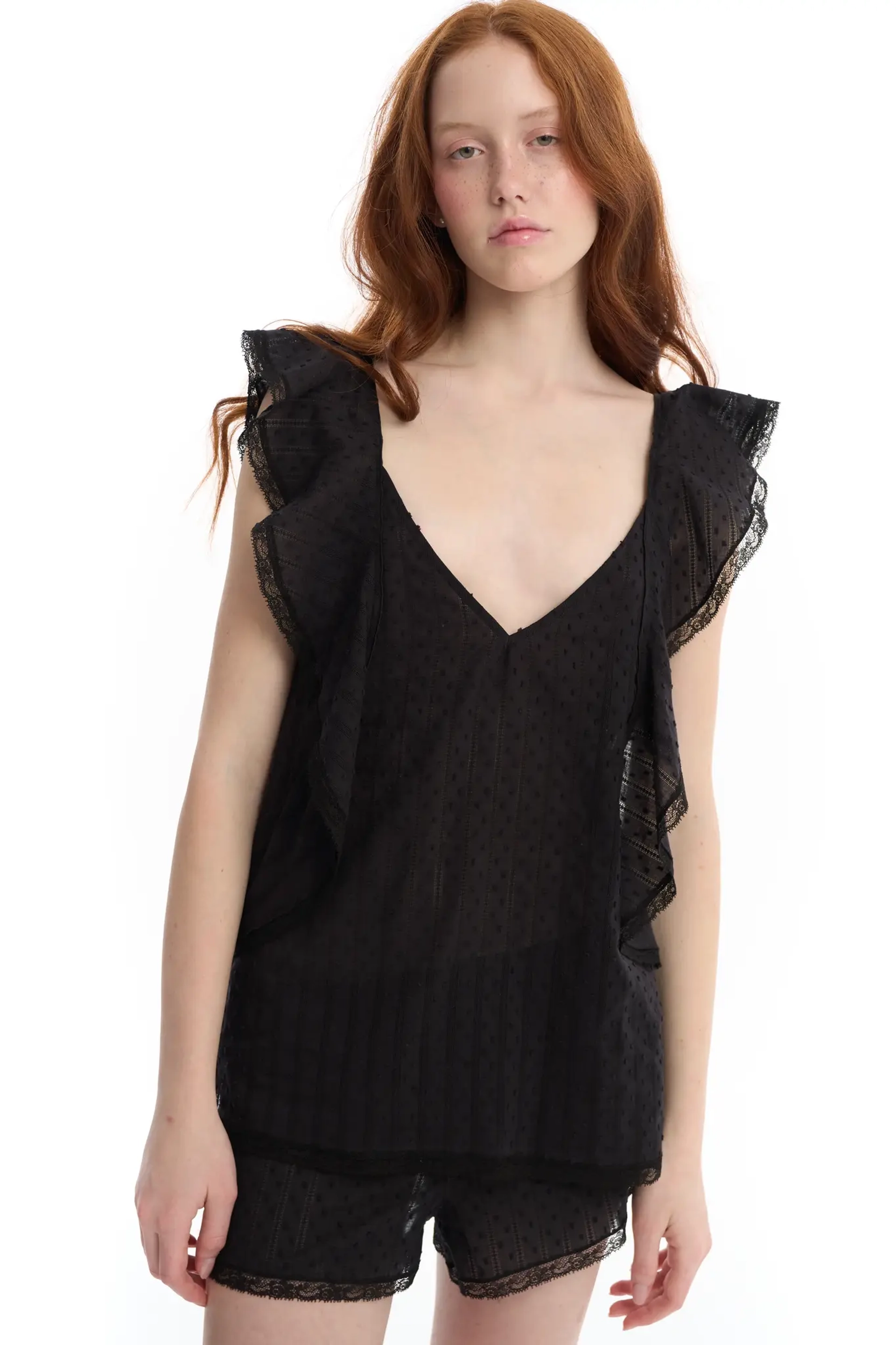 Легкий топ в горошек