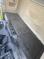 Shacman (Shaanxi) SX* 4x2 Седельный тягач SX4188YY381 (Дизельный, 12,5 л, 473 л.с., АТ)