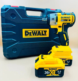 Гайковерт DeWalt ударный с набором и двумя аккумуляторами