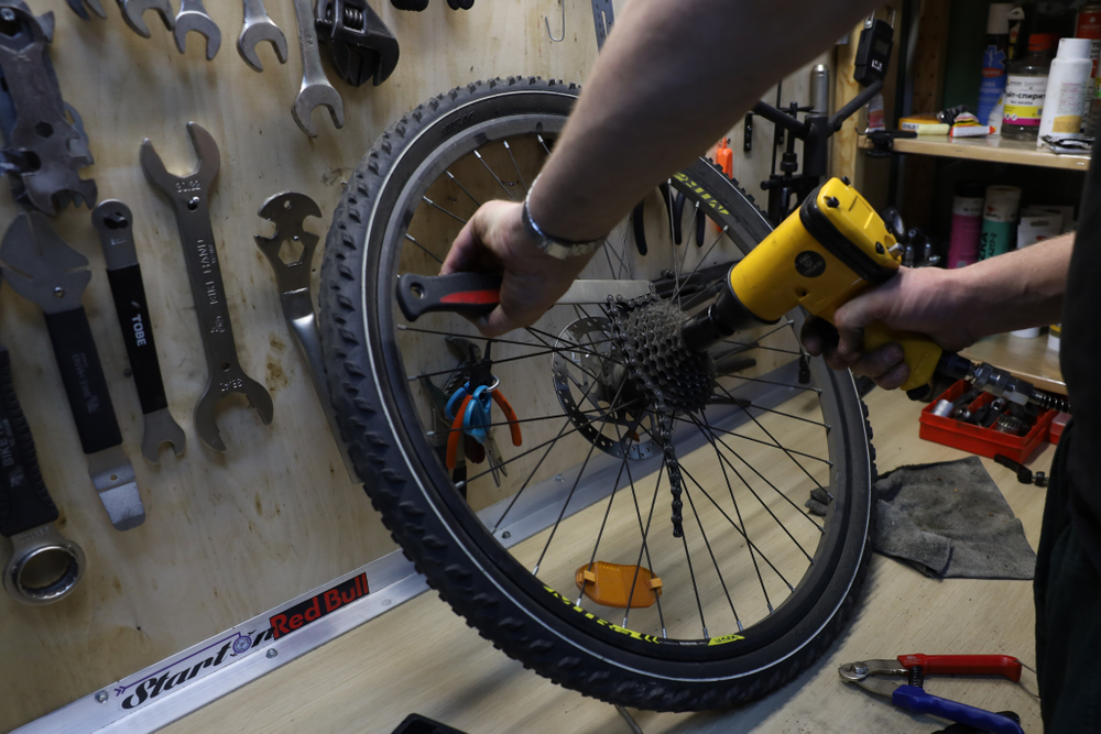 Установка/снятие трещотки/кассеты на велосипеде