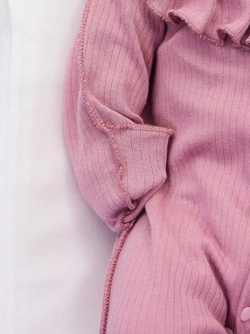 Комбинезон на выписку для новорожденного