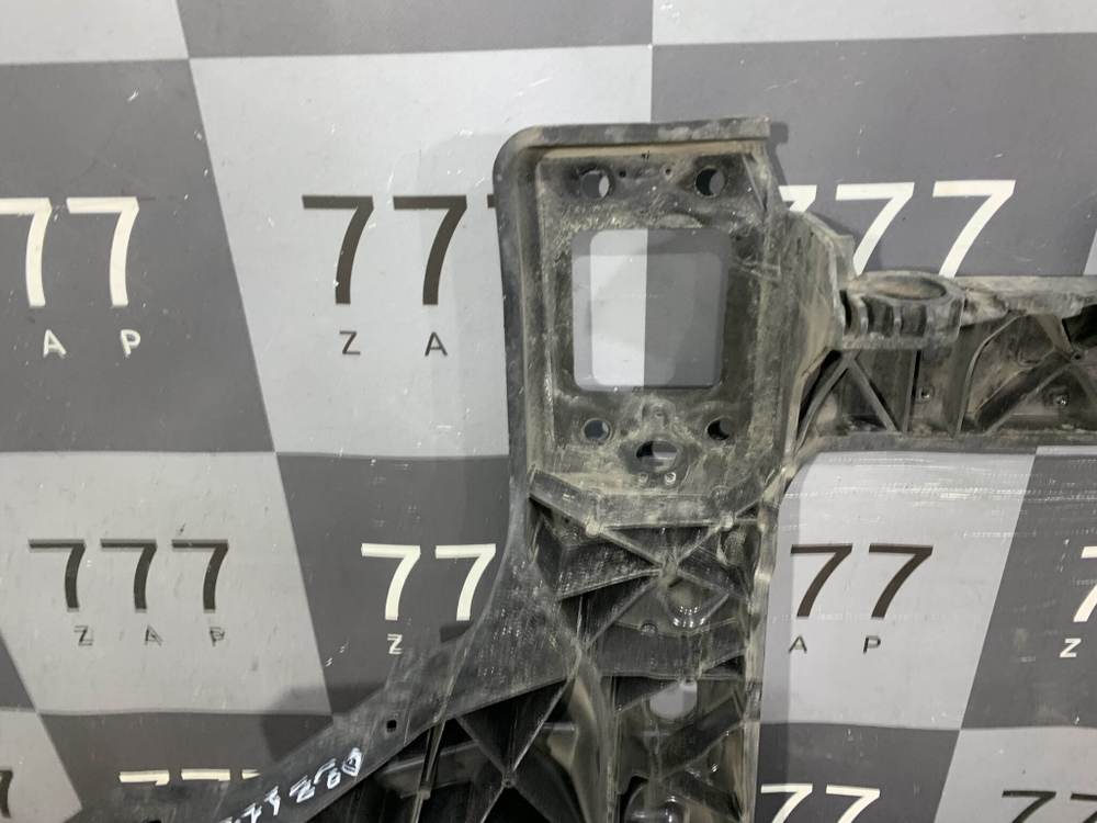 Панель передняя Hyundai Grand Starex (H1) 17-нв Б/У Оригинал 641014H050