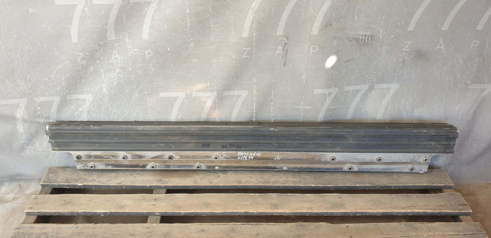 Подножка левая Mercedes G-Class (W463)  Б/У Оригинал A4634912500