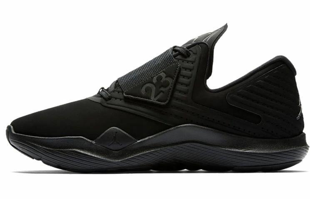 Кроссовки Jordan Relentless
