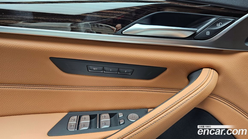 BMW 5 Series (G30) 520i Luxury (10.2022)