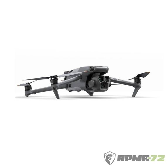 Квадрокоптер DJI Mavic 3 Pro Fly More Combo (DJI RC / с экраном)
