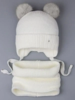 Шапка зимняя вязаная и снуд