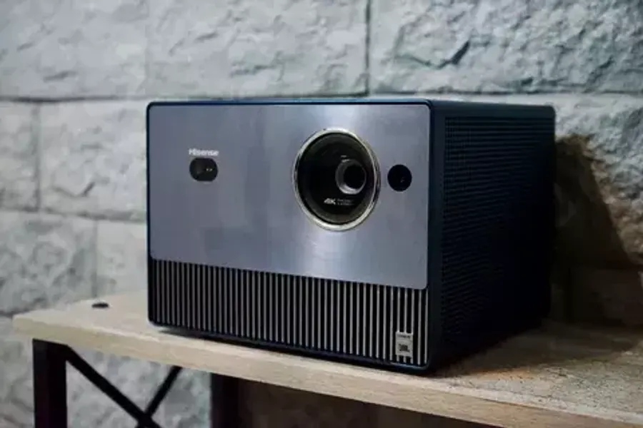 Обзор Hisense Laser Mini Projector C1