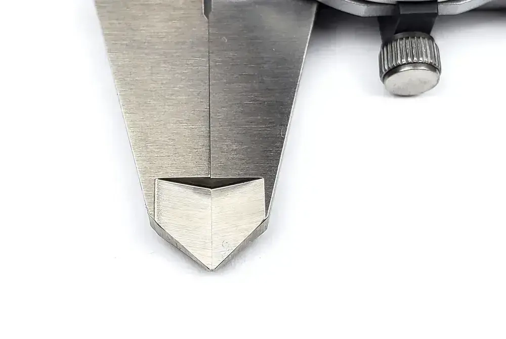 Штангенциркуль Mitutoyo (Япония) с круговой шкалой 0-150 мм 505-732. Госреестр.