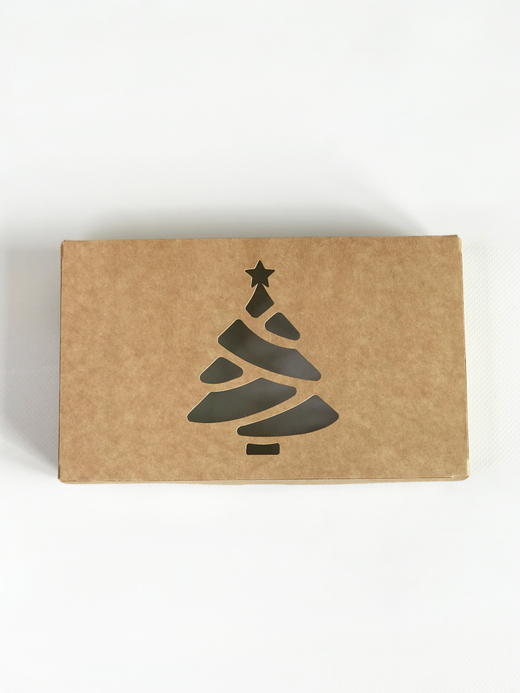 Коробка с окошком "Елка" 20 х 12 х 4 см