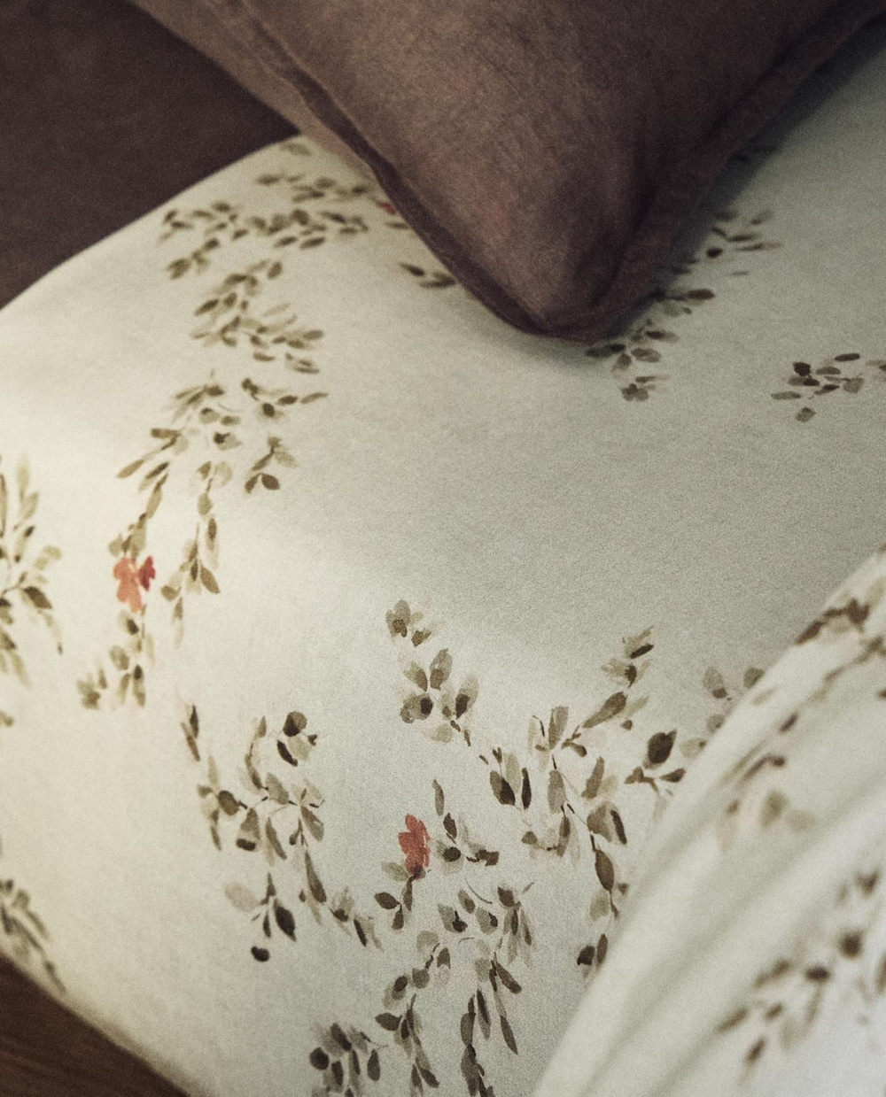 Zara Home - Простыня с принтом в виде листьев, зеленый, 290x280 см