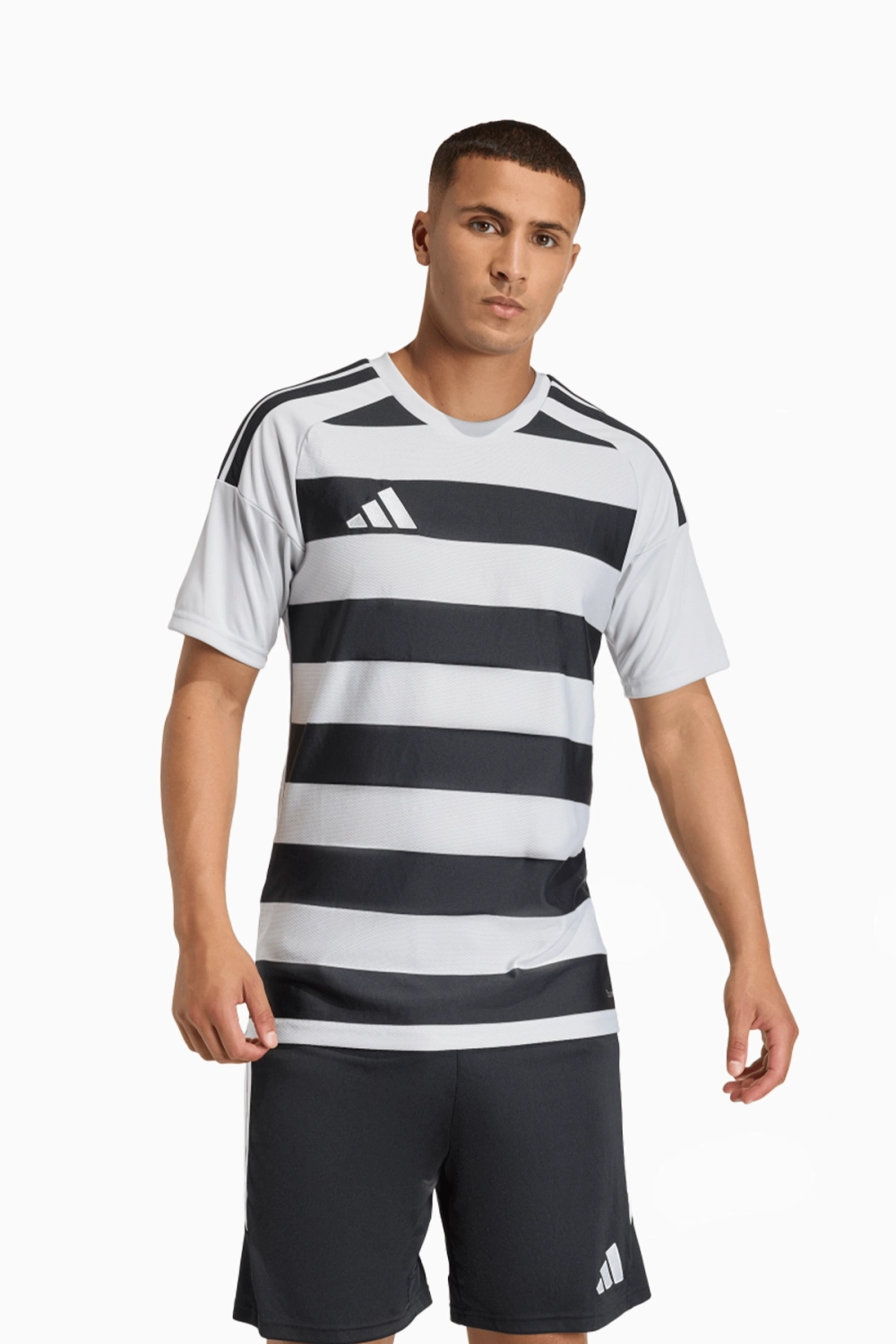 Футболка adidas Hooped 26