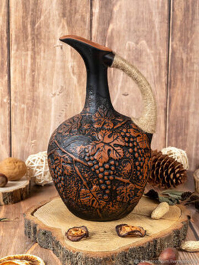 Глиняный кувшин.