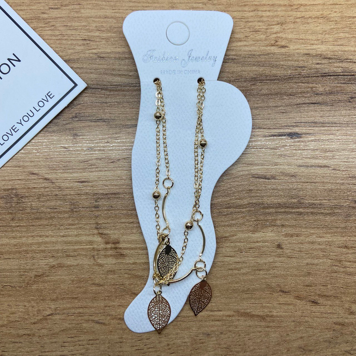 Браслет на ногу цепочка подвески Лист кленовый стразы металл золотистый