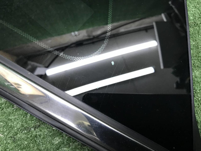 Форточка задняя левая Hyundai Santa Fe 4 TM 18-24