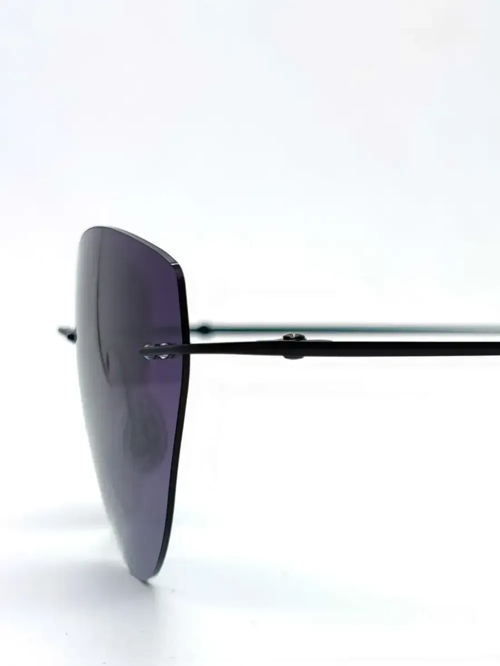 Титановые солнцезащитные очки с поляризацией