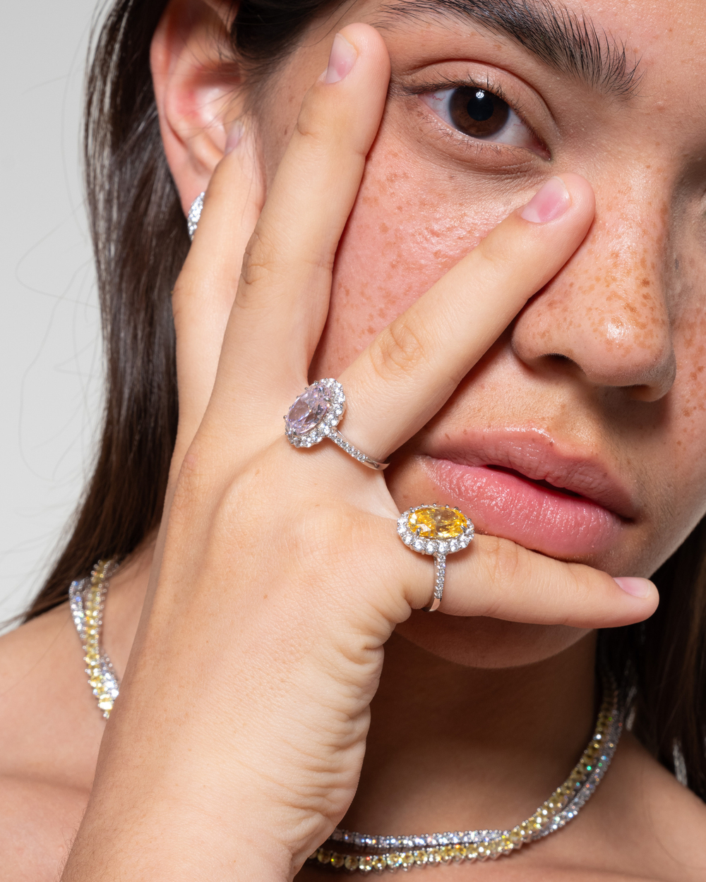 Кольцо-вечернее, серебрение 925, крупный желтый камень