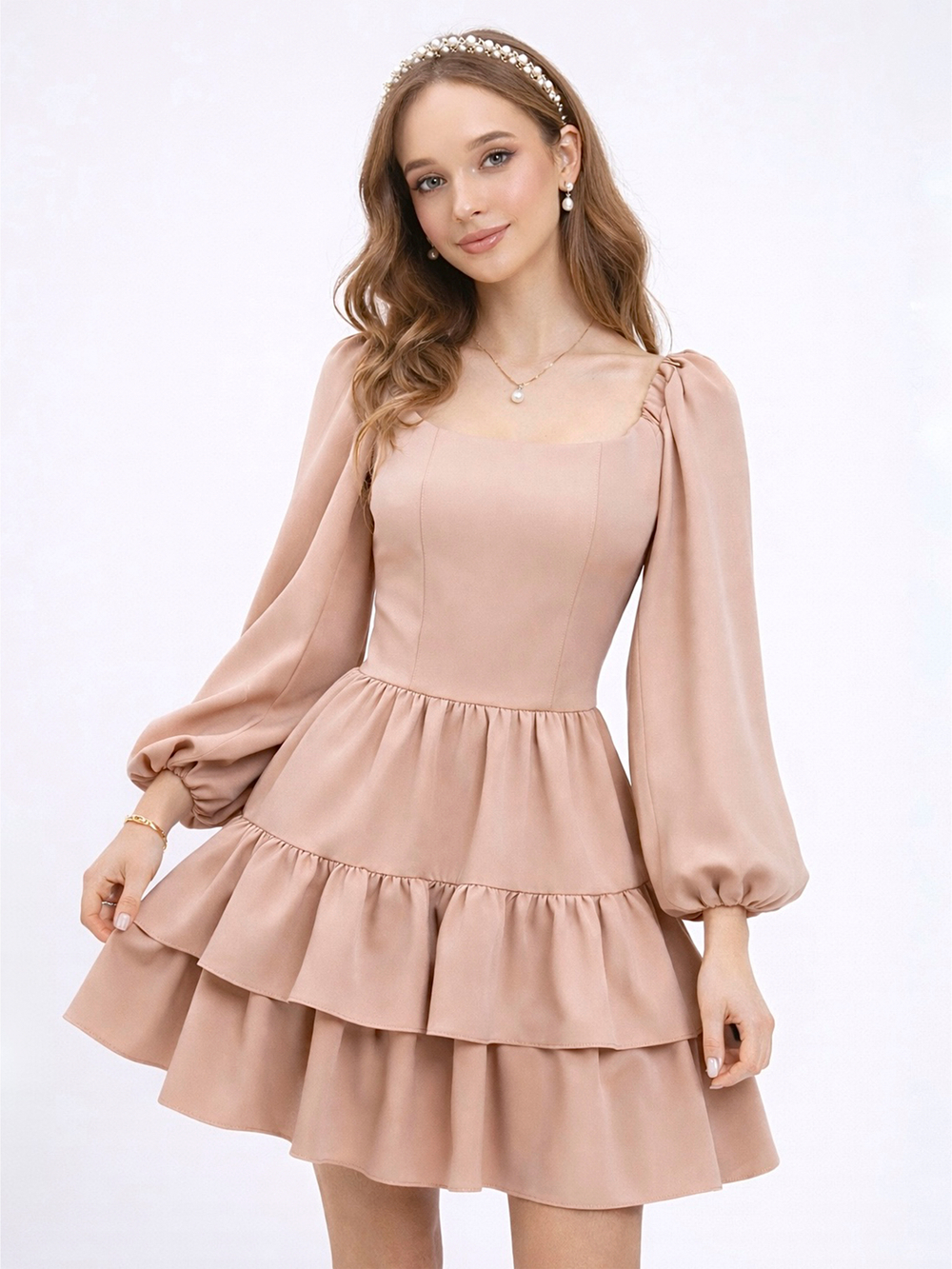 Платье праздничное ярусное с воланами для девочки бежевое